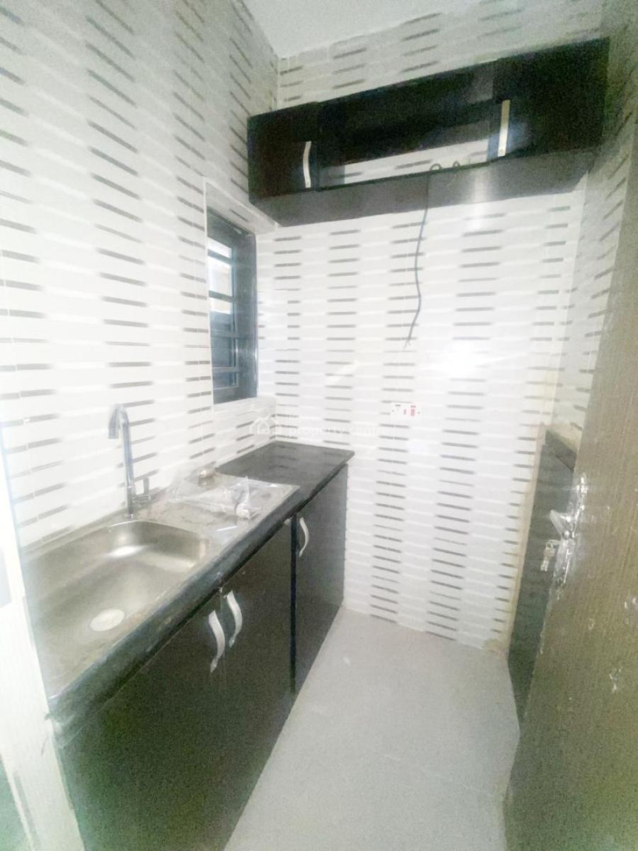 2 Bedroom Duplex, Gra Phase 1, Magodo, Lagos, Flat / Apartment for Rent