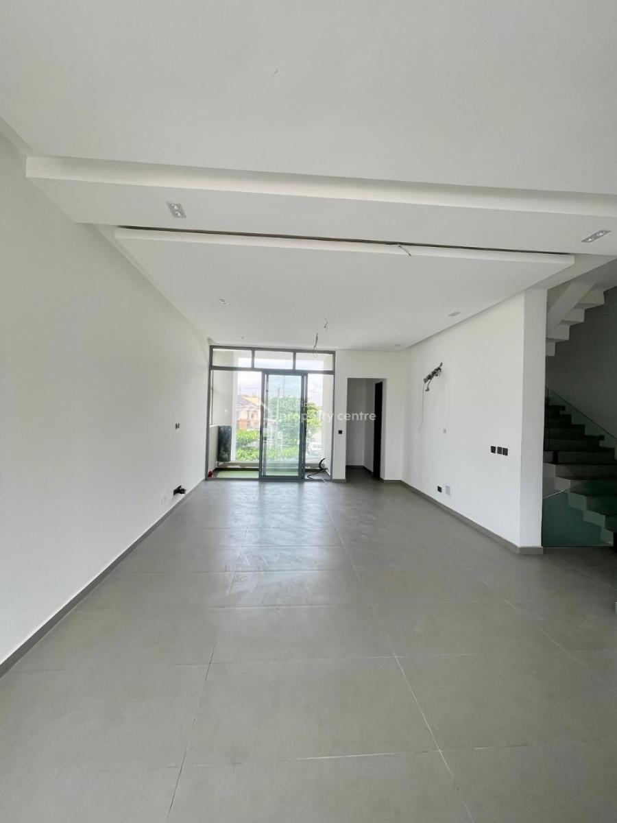 Luxury Three Bedroom Self Compound, Lekki Phase 1, Lekki, Lagos, Terraced Duplex for Sale