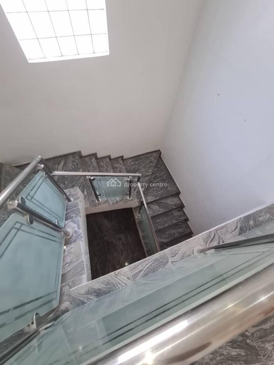 a Decently Used 5bedroom Detached Duplex with 2rooms Bq, Off Fola Osibo, Lekki Phase 1, Lekki, Lagos, Detached Duplex for Rent