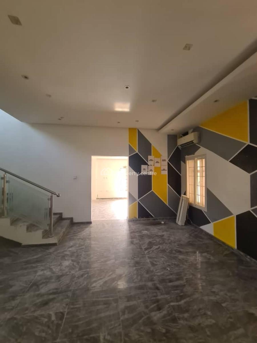 a Decently Used 5bedroom Detached Duplex with 2rooms Bq, Off Fola Osibo, Lekki Phase 1, Lekki, Lagos, Detached Duplex for Rent