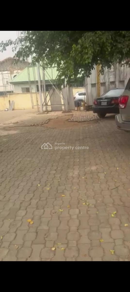 5bedrooms Detached Duplex+bq Sitting in a Land Measuring 1700sqm²., Gwarinpa, Abuja, Detached Duplex for Sale