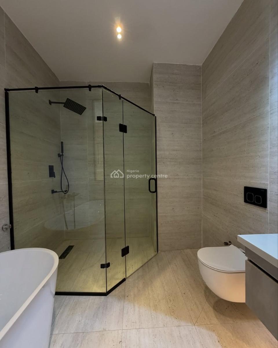 2 Bedroom Penthouse Flat + Swimming Pool, Lekki Phase 1, Lekki, Lagos, Flat / Apartment for Sale