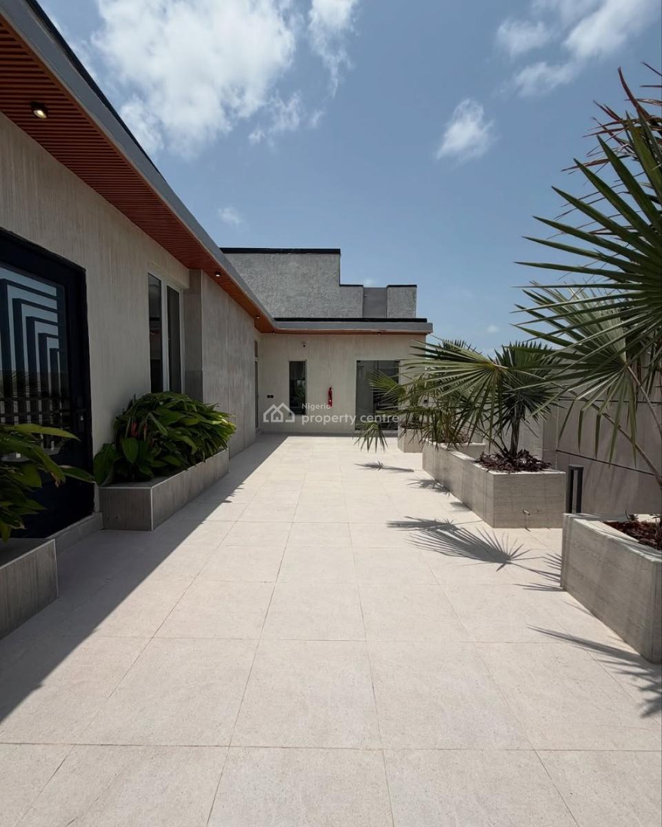 2 Bedroom Penthouse Flat + Swimming Pool, Lekki Phase 1, Lekki, Lagos, Flat / Apartment for Sale