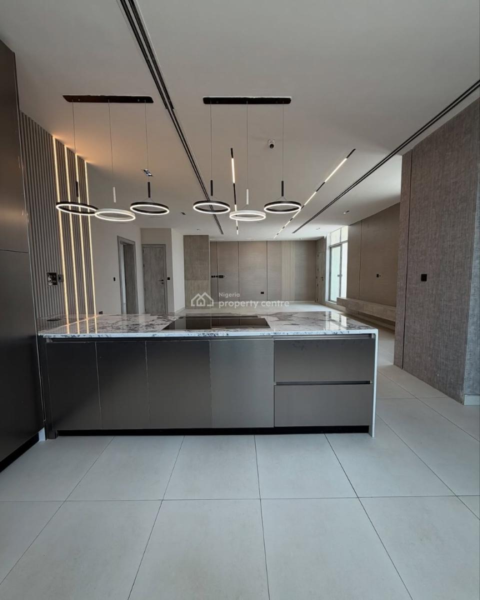 2 Bedroom Penthouse Flat + Swimming Pool, Lekki Phase 1, Lekki, Lagos, Flat / Apartment for Sale