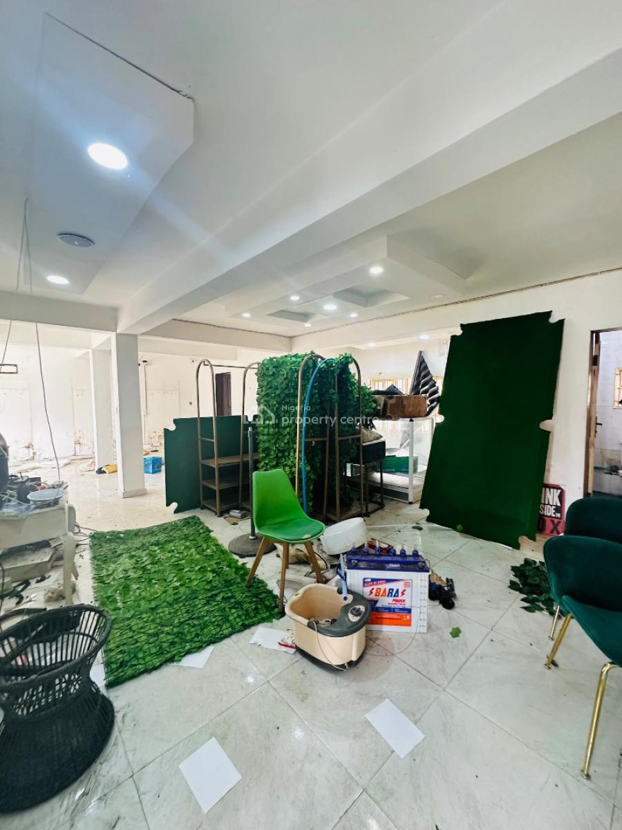 Work Space Measuring 90sqms, Ologolo, Lekki, Lagos, Commercial Property for Rent