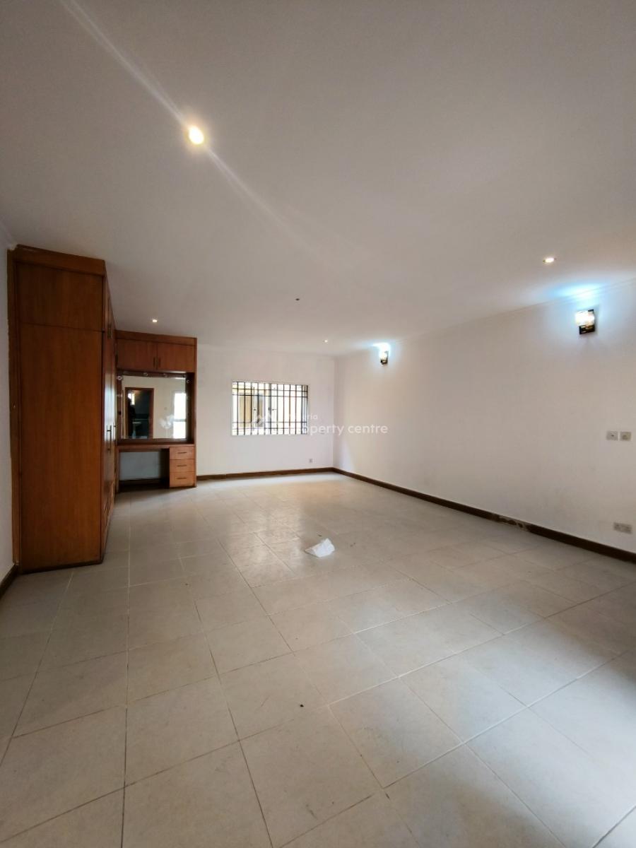 Luxury Serviced 4 Bedroom Maisonette Penthouse Plus Bq, Off Admiralty Road, Lekki, Lagos, Flat / Apartment for Rent