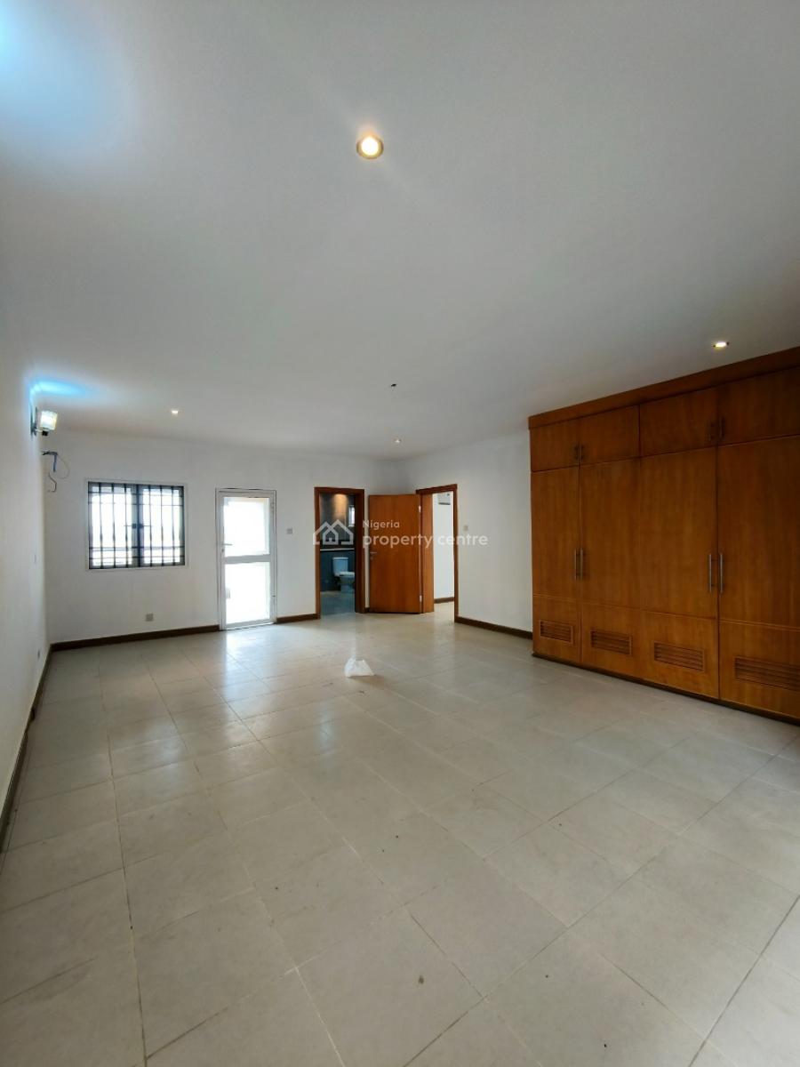 Luxury Serviced 4 Bedroom Maisonette Penthouse Plus Bq, Off Admiralty Road, Lekki, Lagos, Flat / Apartment for Rent