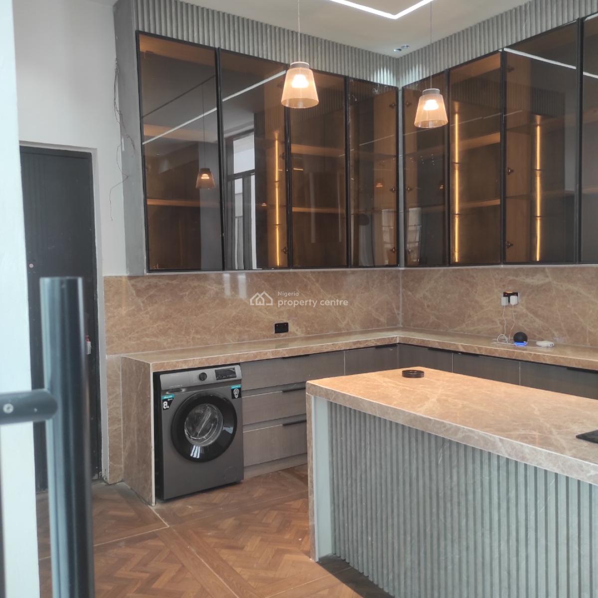 Exquisitely Finished Luxury 5 Bedroom Fully Detached Duplex with  Bq,s, Chevron Road, Lekki, Lagos, Detached Duplex for Sale
