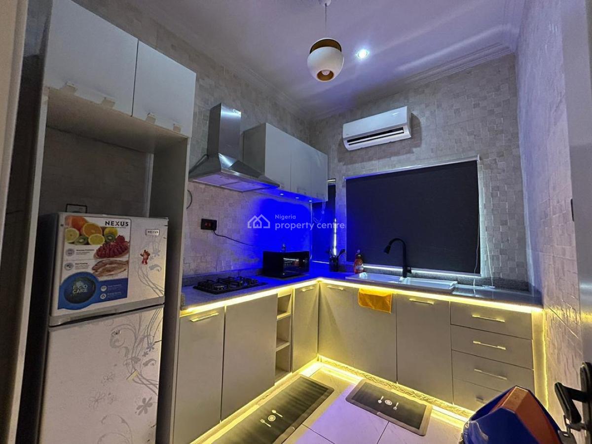 a Fully Furnished Studio Apartment with Stunning View, Off Admiralty Lekki, Lekki Phase 1, Lekki, Lagos, Self Contain (single Rooms) Short Let