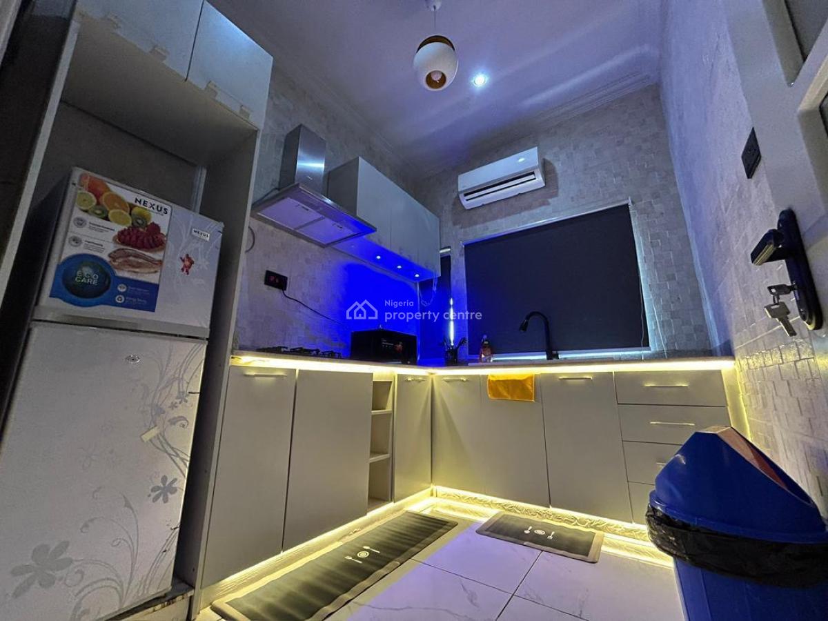 a Fully Furnished Studio Apartment with Stunning View, Off Admiralty Lekki, Lekki Phase 1, Lekki, Lagos, Self Contain (single Rooms) Short Let