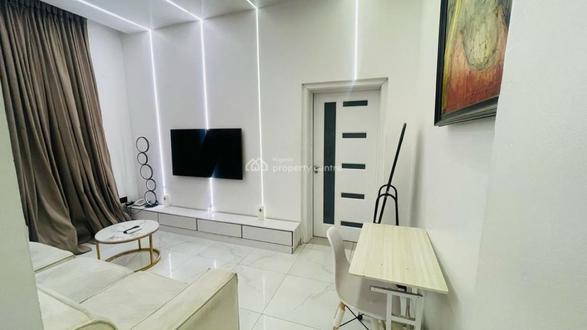 Fully Furnished Miniflat, Lekki Phase 1, Lekki, Lagos, Mini Flat (room and Parlour) for Sale