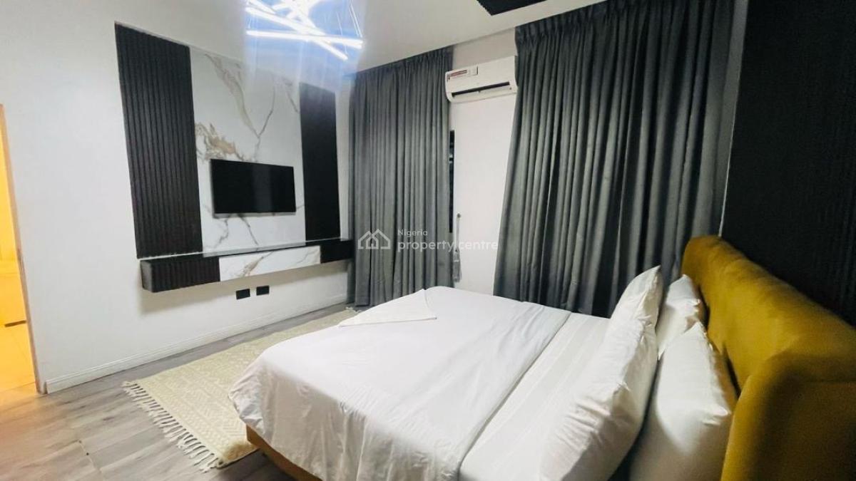 Fully Furnished Miniflat, Lekki Phase 1, Lekki, Lagos, Mini Flat (room and Parlour) for Sale
