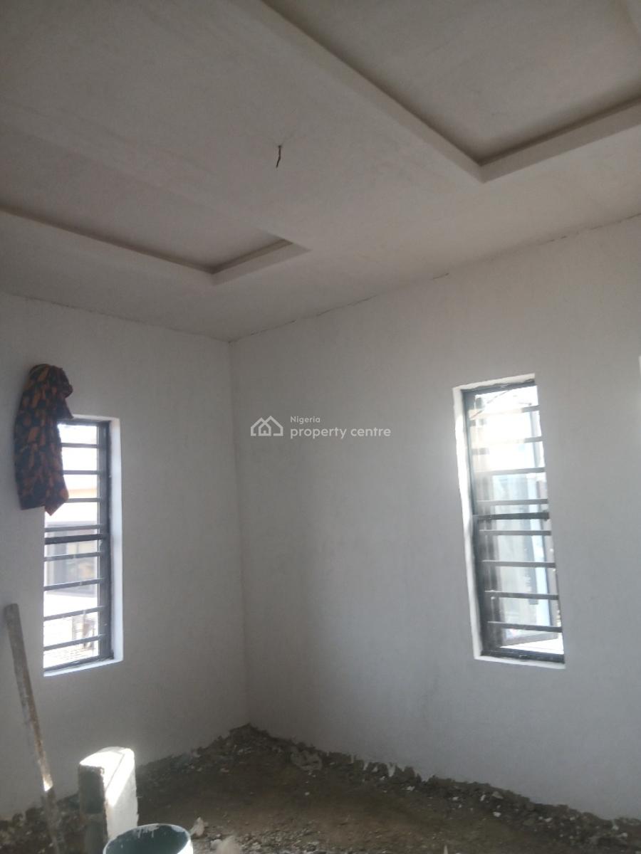New Lovely 2-bedroom, Yaba, Lagos, Flat / Apartment for Rent