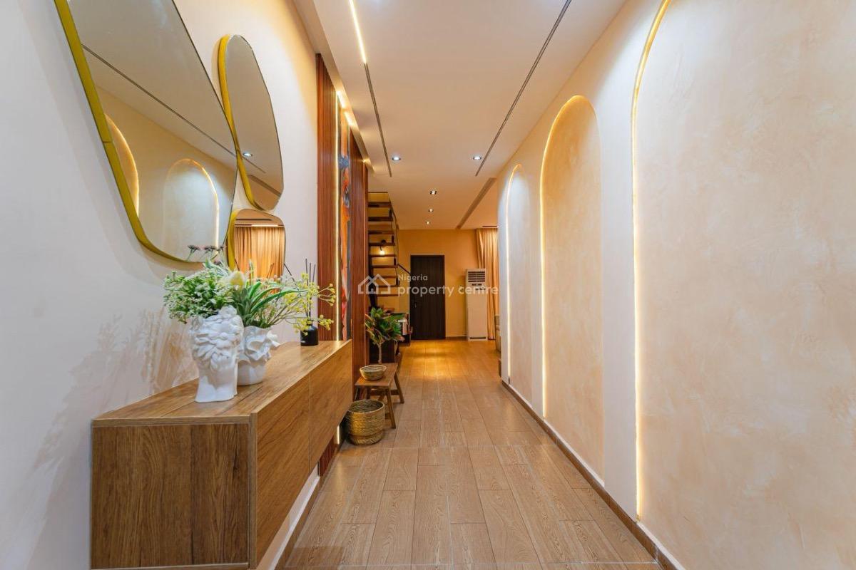 Luxury Two Bed Maisonette in Lekki Phase 1, The Rock, Lekki Phase 1, Lekki, Lagos, Flat / Apartment for Sale