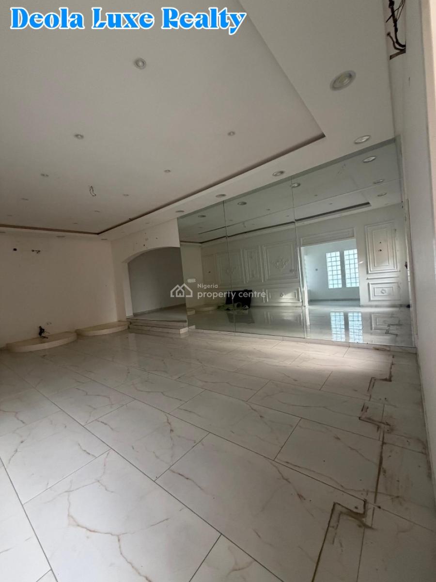 Hot Deal:a Well Maintained 5 Bedrooms Detached Duplex with 2 Rooms Bq, Off Admiralty Way, Lekki Phase 1, Lekki, Lagos, Detached Duplex for Rent