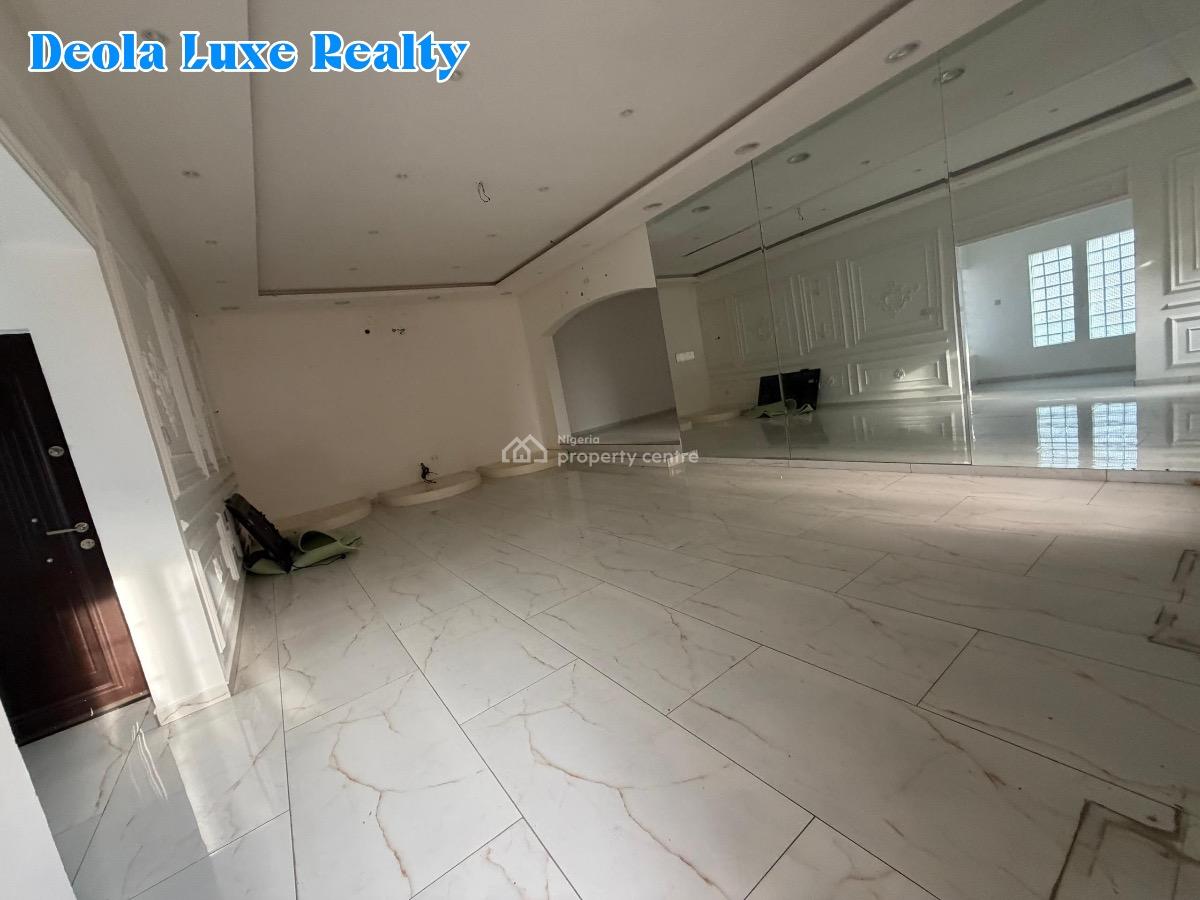 Hot Deal:a Well Maintained 5 Bedrooms Detached Duplex with 2 Rooms Bq, Off Admiralty Way, Lekki Phase 1, Lekki, Lagos, Detached Duplex for Rent