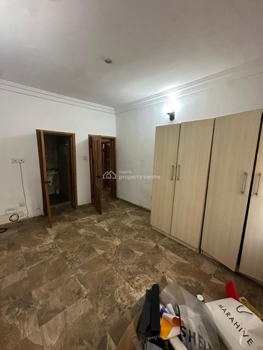 2bedroom Flat Downstairs, Ologolo, Lekki, Lagos, Flat / Apartment for Rent