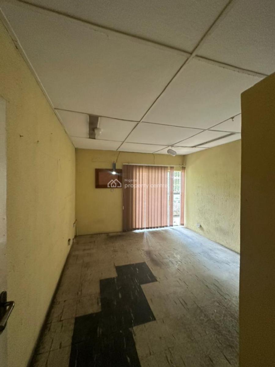 House on Large Land Measuring 2000sqm, Victoria Island (vi), Lagos, Commercial Property for Rent