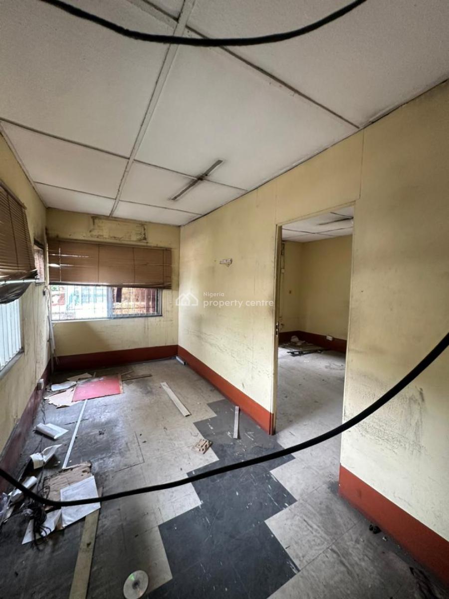 House on Large Land Measuring 2000sqm, Victoria Island (vi), Lagos, Commercial Property for Rent