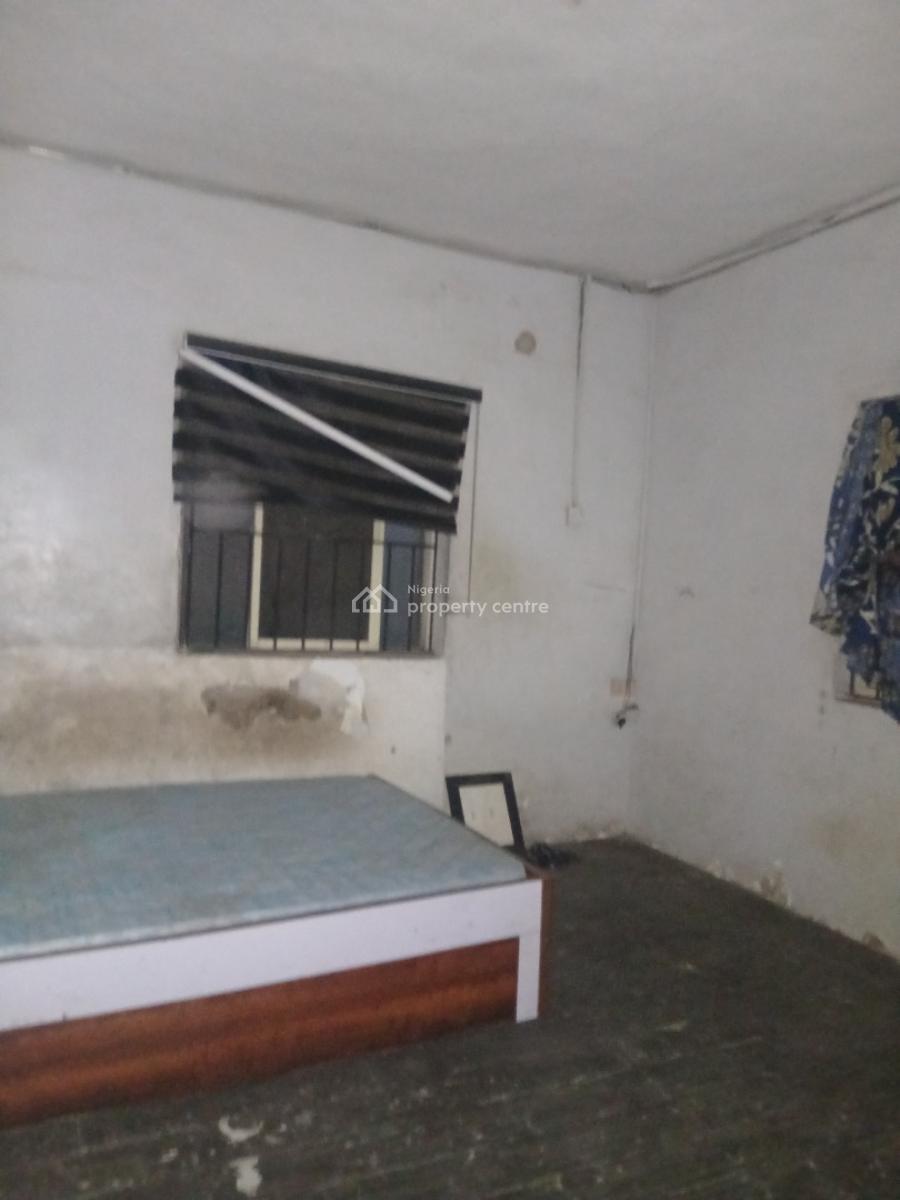 Nicely Decent Standard 2-bedroom, Yaba, Lagos, Flat / Apartment for Rent