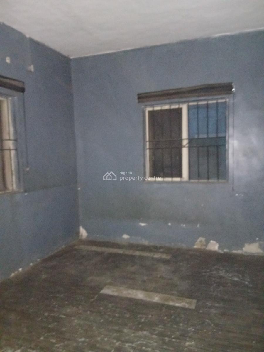 Nicely Decent Standard 2-bedroom, Yaba, Lagos, Flat / Apartment for Rent