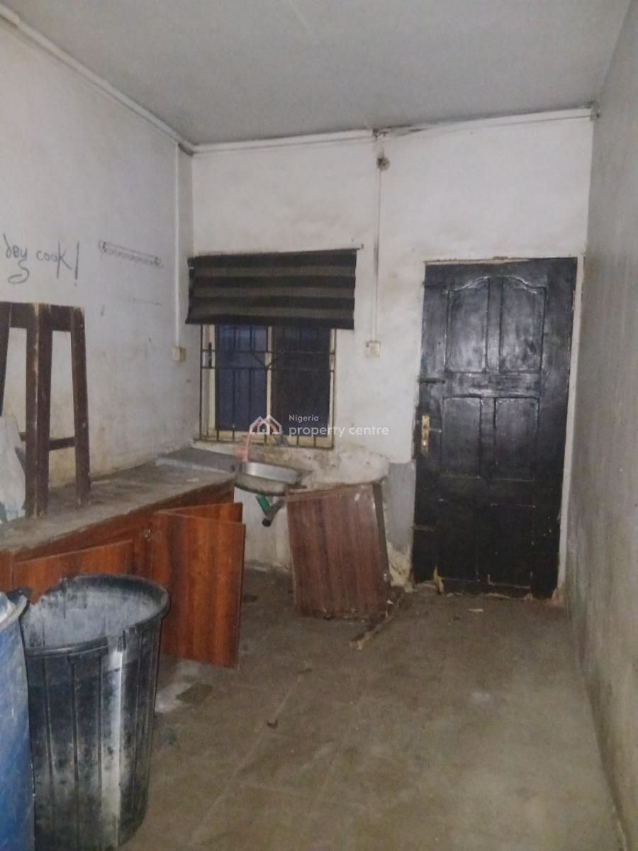 Nicely Decent Standard 2-bedroom, Yaba, Lagos, Flat / Apartment for Rent