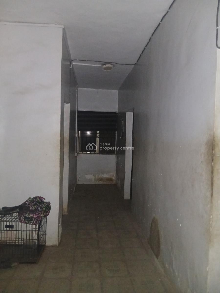 Nicely Decent Standard 2-bedroom, Yaba, Lagos, Flat / Apartment for Rent