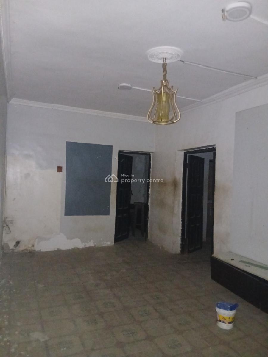 Nicely Decent Standard 2-bedroom, Yaba, Lagos, Flat / Apartment for Rent