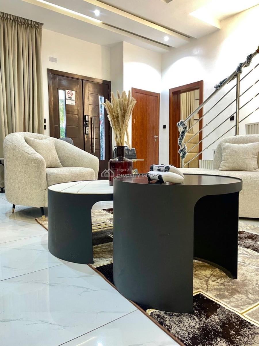 4 Bedroom Fully Automated Apartment with Smart Lock Swimming Pool,, Lekki Phase 1, Lekki, Lagos, Flat / Apartment Short Let