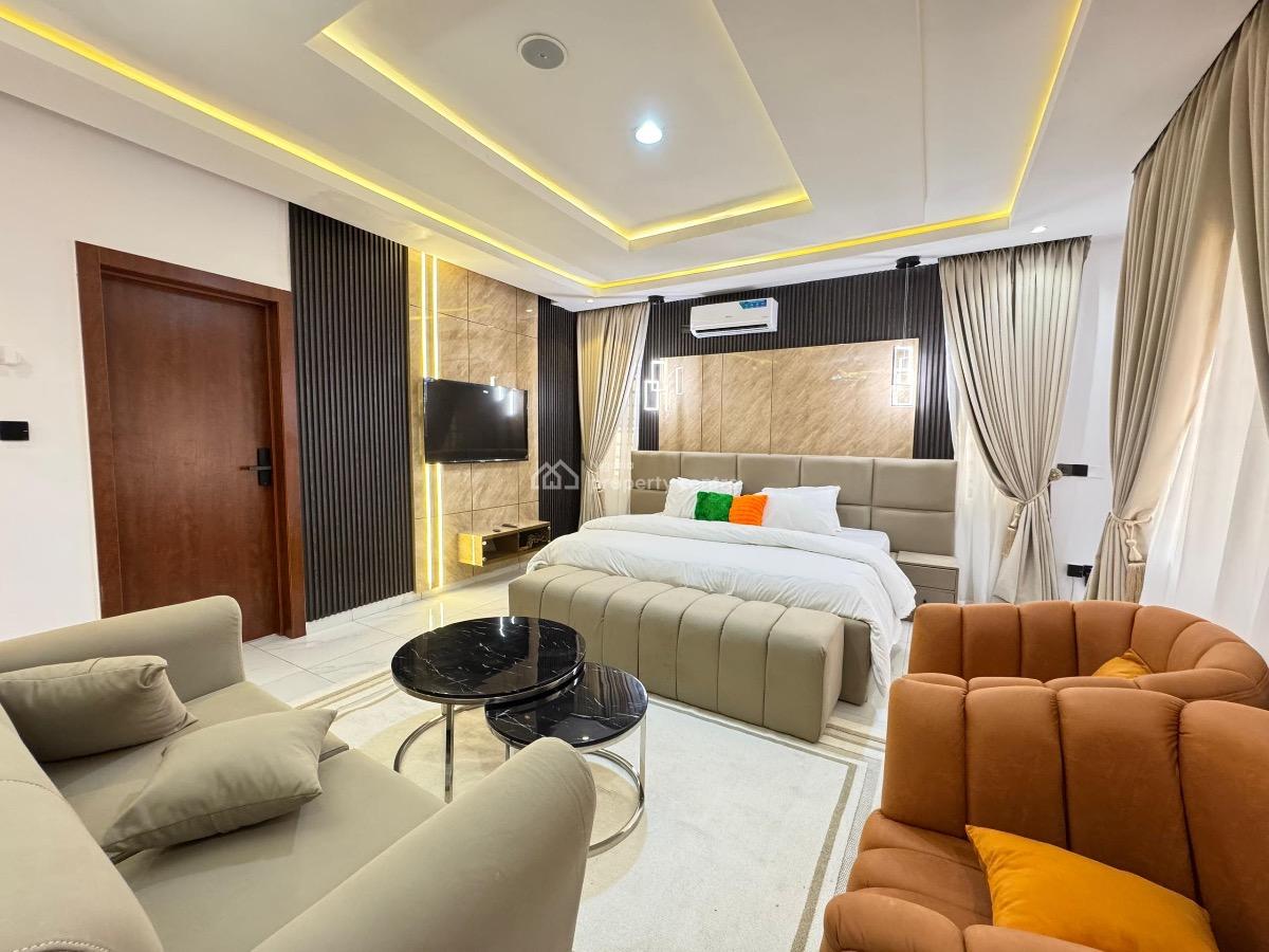 4 Bedroom Fully Automated Apartment with Smart Lock Swimming Pool,, Lekki Phase 1, Lekki, Lagos, Flat / Apartment Short Let