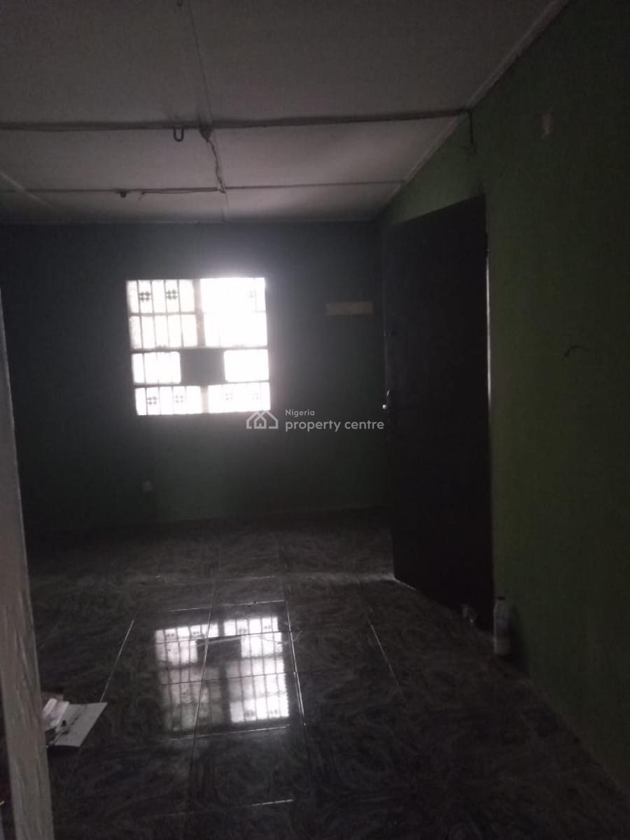 Decent 2 Bedroom Flat, Atunrase Estate, Gbagada, Lagos, House for Rent