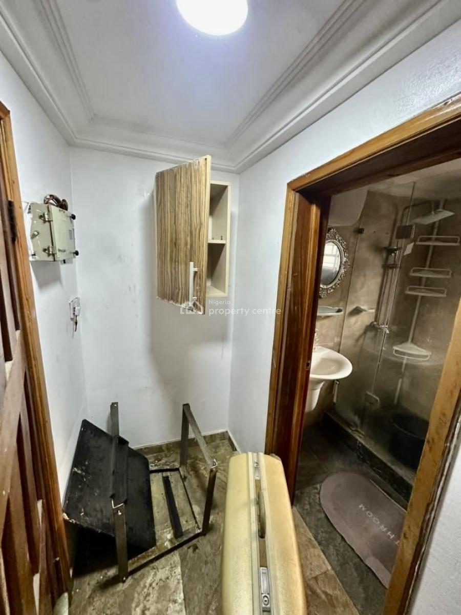 Well Maintained Self Service in a Serene Environment, Ologolo, Lekki, Lagos, Flat / Apartment for Rent