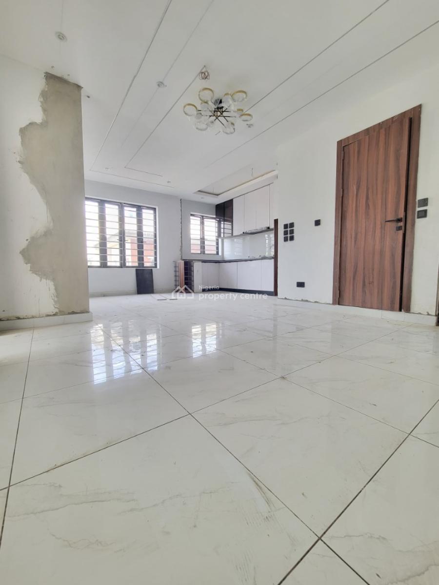Spacious and Clean 2 Bedroom Apartment, East Estate, Agungi, Lekki, Lagos, Flat / Apartment for Sale