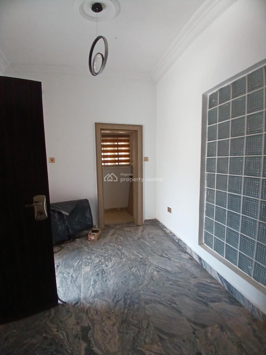 Fully Furnished 5 Bedroom Fully Detached Duplex with 2room Bq, Guzape District Abuja Diplomatic Zone, Guzape District, Abuja, Detached Duplex for Sale