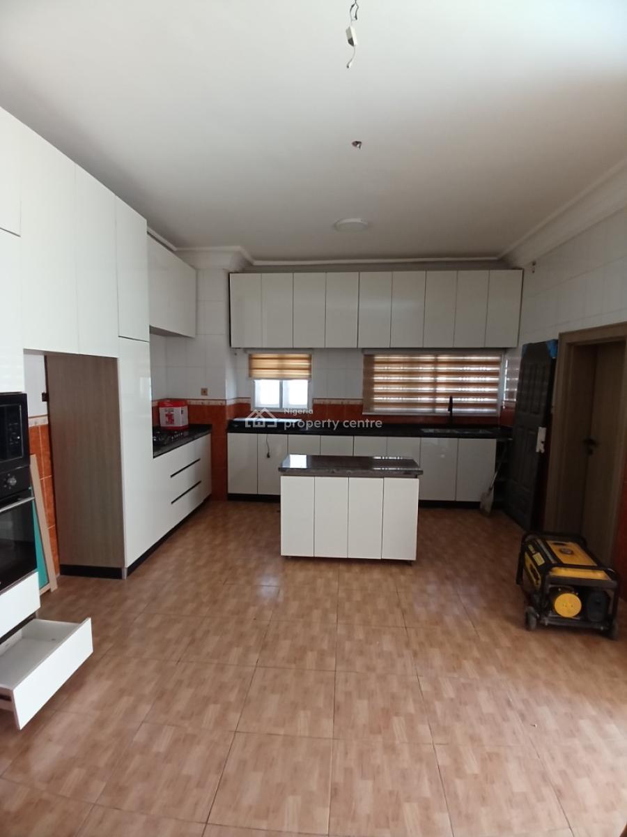 Fully Furnished 5 Bedroom Fully Detached Duplex with 2room Bq, Guzape District Abuja Diplomatic Zone, Guzape District, Abuja, Detached Duplex for Sale
