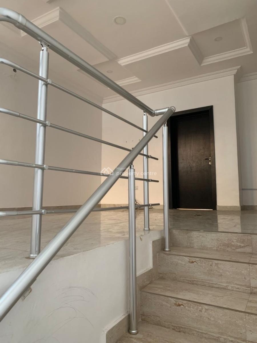 Spacious 2bedrooms Self Service Apartment, Lekki Phase 1, Lekki, Lagos, Flat / Apartment for Rent