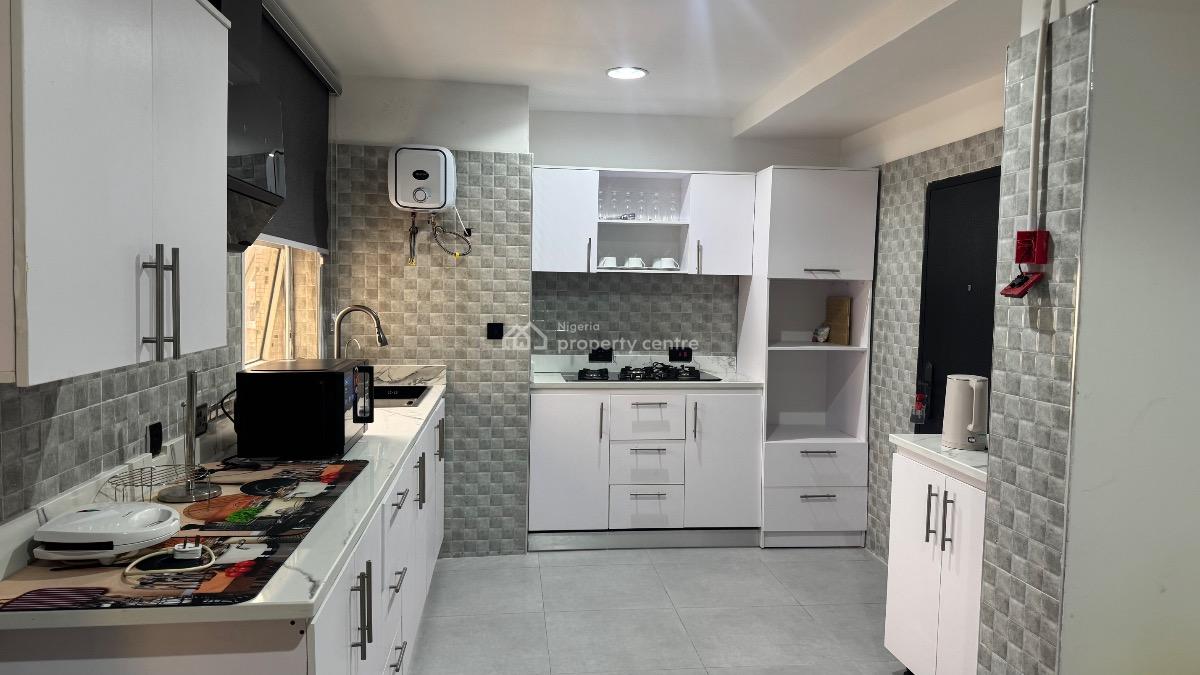 Beautiful 3bed in Ikoyi, Awolowo Road, Ikoyi, Lagos, Flat / Apartment Short Let