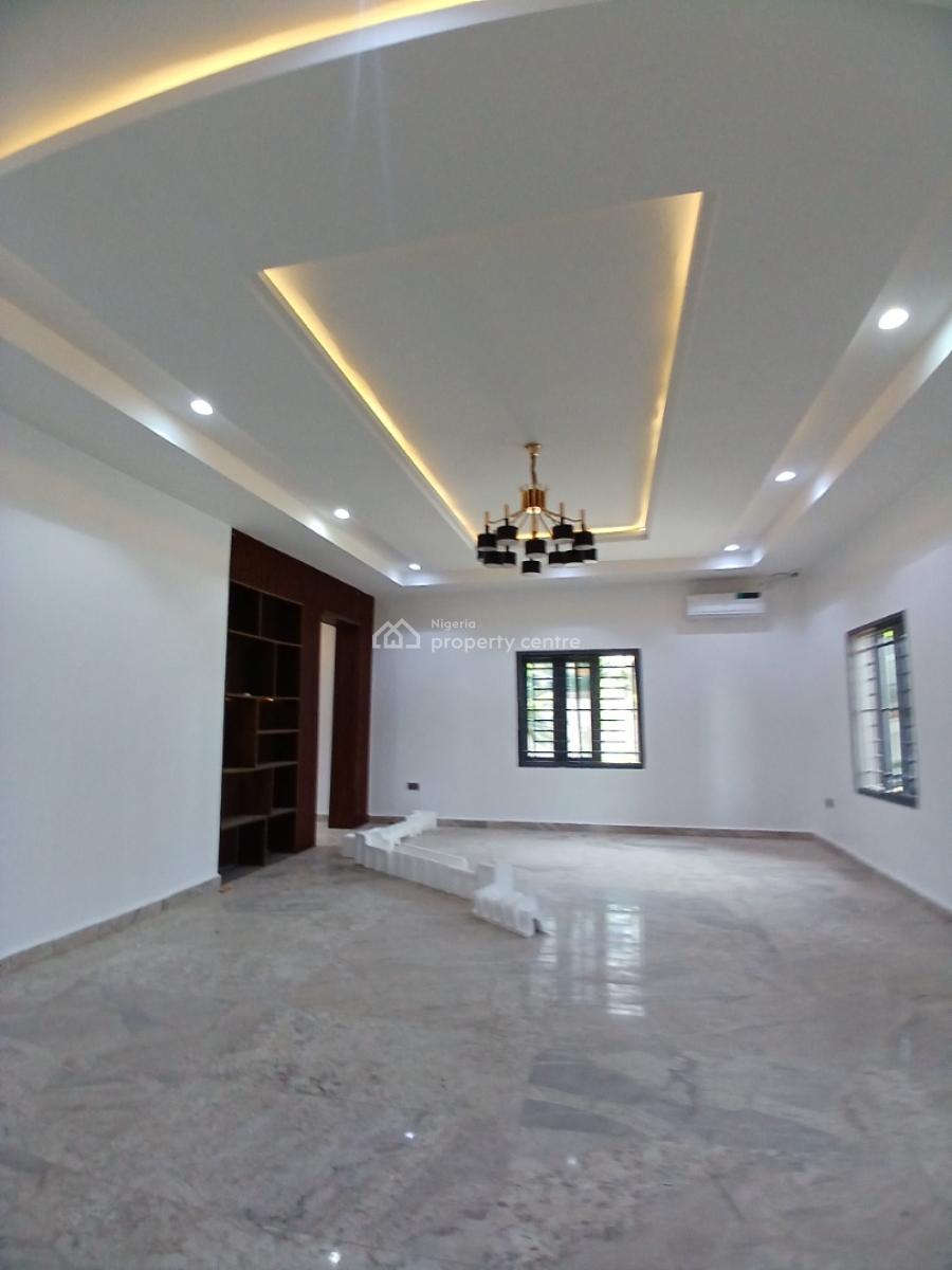 Well Renovated 5 Bedroom Fully Detached Duplex with 2room Bq, Naf Valley Estate Asokoro Abuja Diplomatic Zone, Asokoro District, Abuja, Detached Duplex for Sale