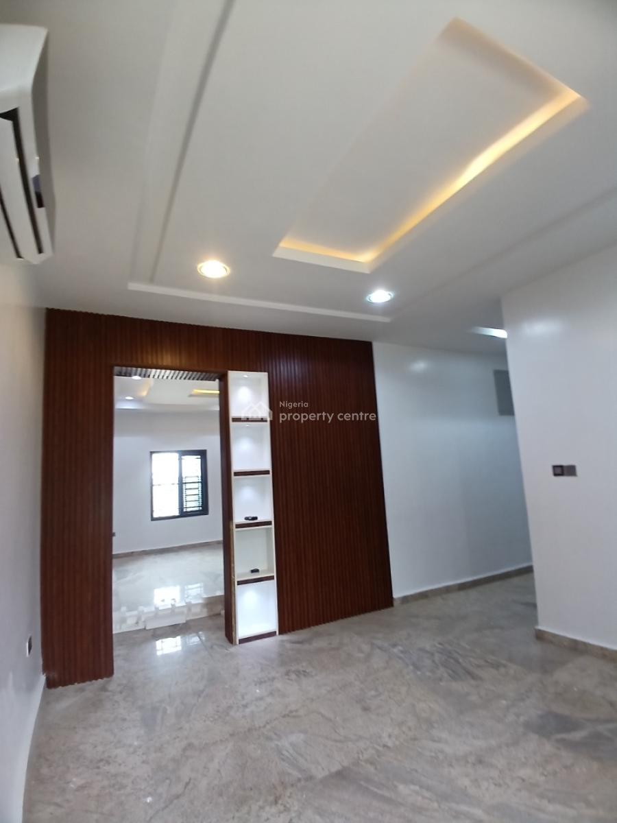 Well Renovated 5 Bedroom Fully Detached Duplex with 2room Bq, Naf Valley Estate Asokoro Abuja Diplomatic Zone, Asokoro District, Abuja, Detached Duplex for Sale