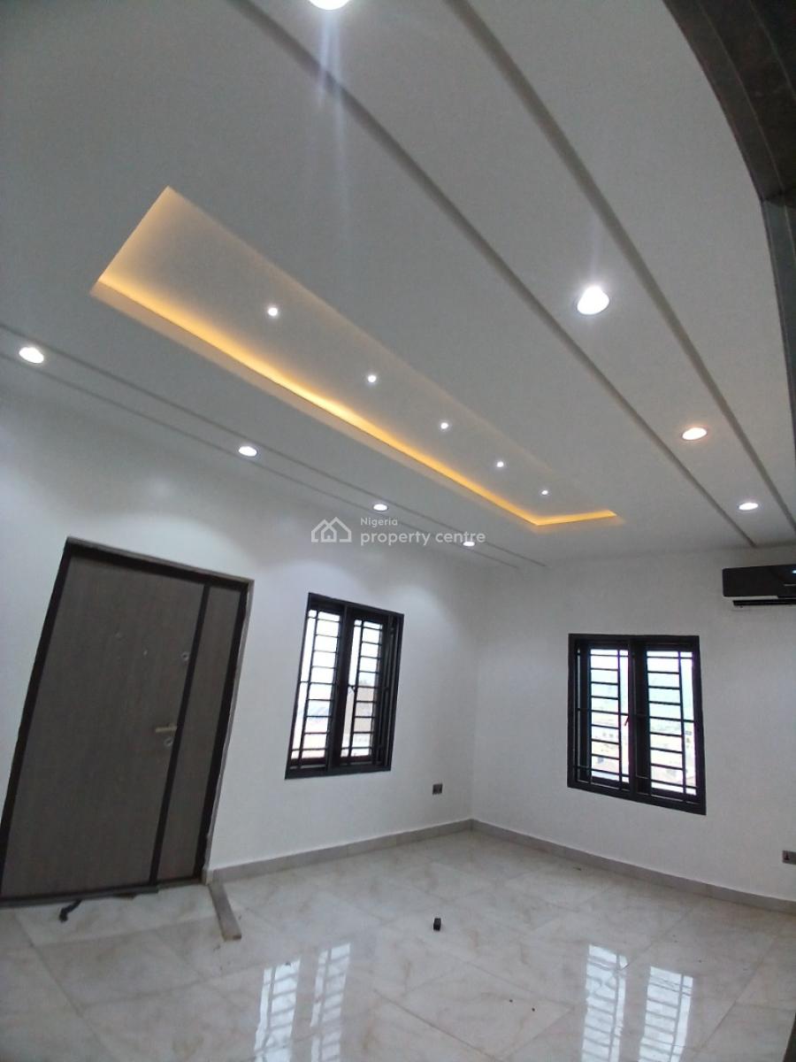 Well Renovated 5 Bedroom Fully Detached Duplex with 2room Bq, Naf Valley Estate Asokoro Abuja Diplomatic Zone, Asokoro District, Abuja, Detached Duplex for Sale