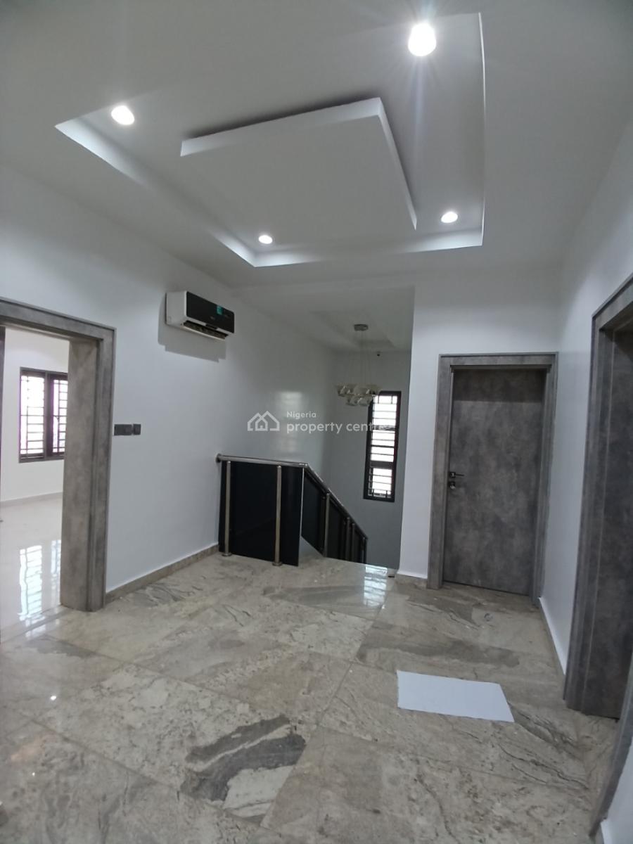 Well Renovated 5 Bedroom Fully Detached Duplex with 2room Bq, Naf Valley Estate Asokoro Abuja Diplomatic Zone, Asokoro District, Abuja, Detached Duplex for Sale