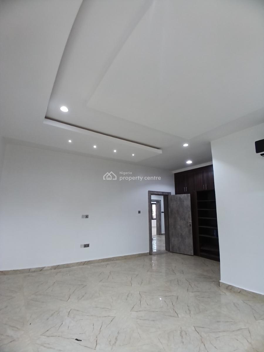 Well Renovated 5 Bedroom Fully Detached Duplex with 2room Bq, Naf Valley Estate Asokoro Abuja Diplomatic Zone, Asokoro District, Abuja, Detached Duplex for Sale
