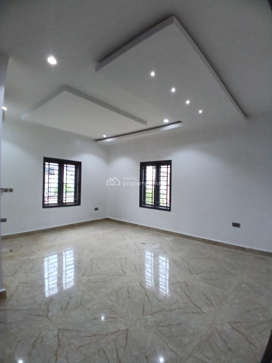 Well Renovated 5 Bedroom Fully Detached Duplex with 2room Bq, Naf Valley Estate Asokoro Abuja Diplomatic Zone, Asokoro District, Abuja, Detached Duplex for Sale