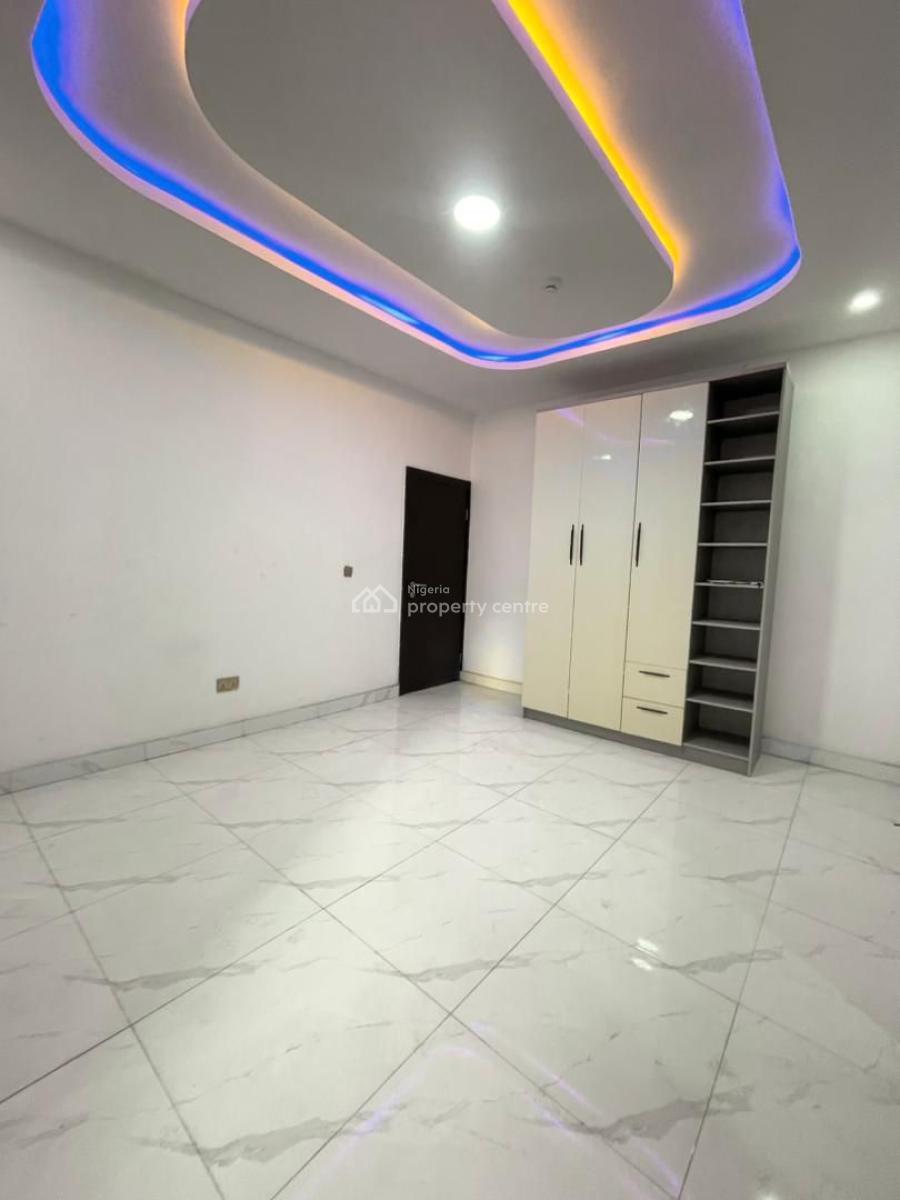 Luxury Spacious 2 Bedroom Apartment with Bq, Elevator, Lekki Phase 1, Lekki, Lagos, Flat / Apartment for Sale