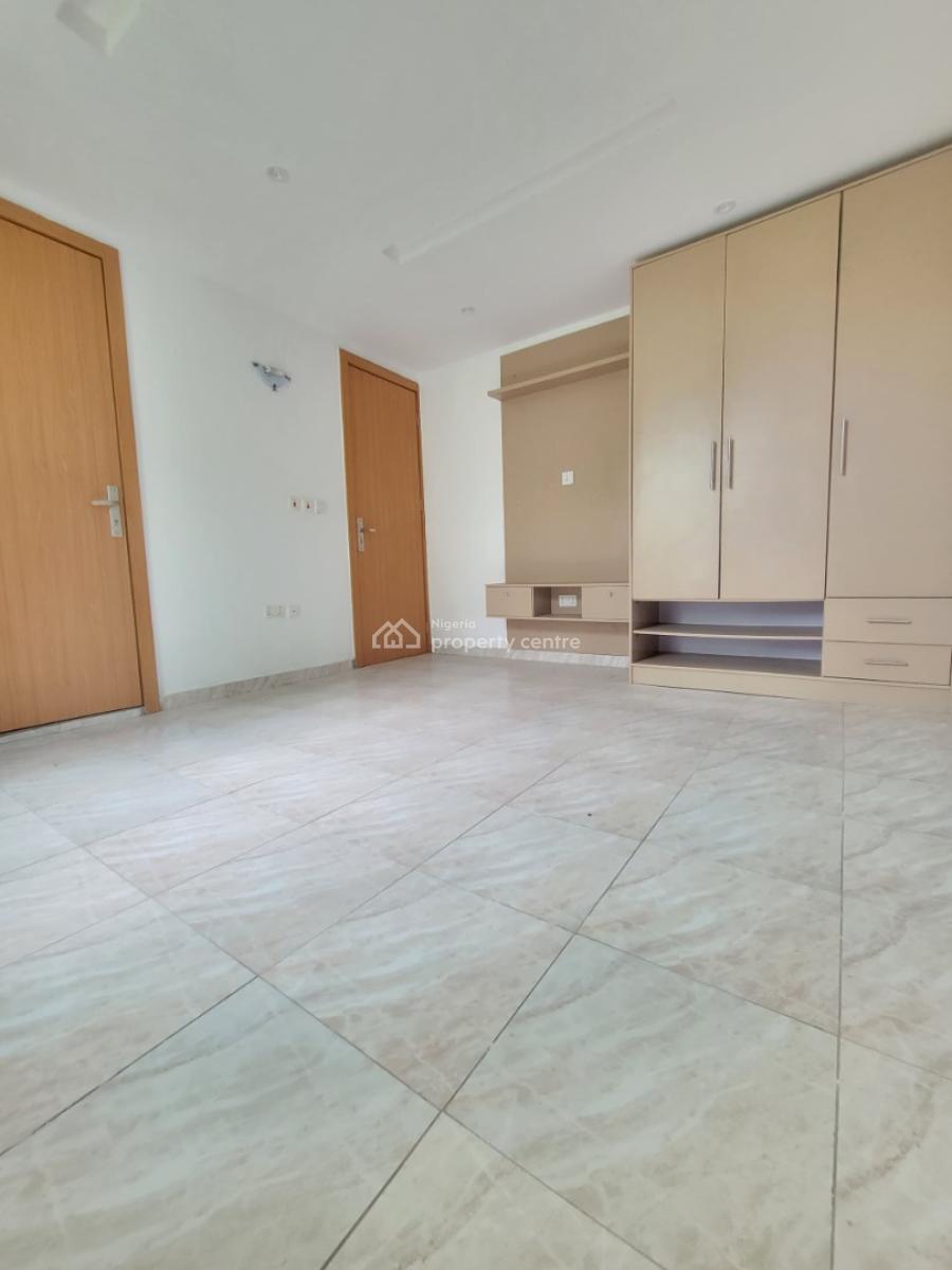 Spacious 3bedroom Flat, Royal View Estate, Agungi, Lekki, Lagos, Flat / Apartment for Sale