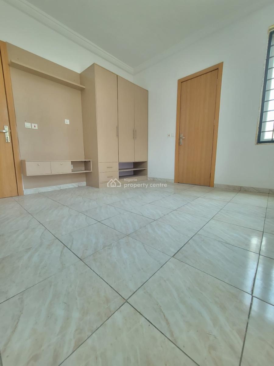 Standard 2bedroom Apartment, Royal View Estate, Agungi, Lekki, Lagos, Flat / Apartment for Sale
