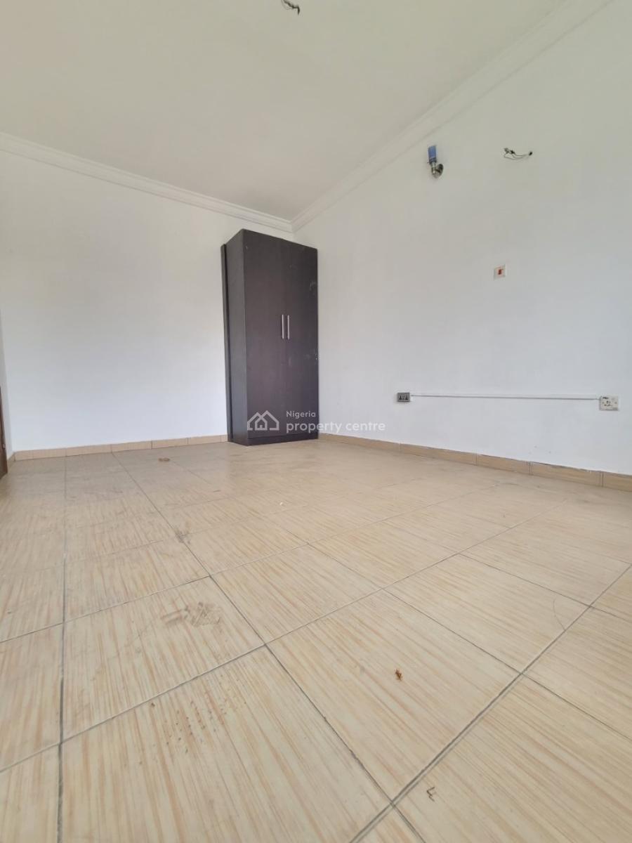 Spacious and Sharp 4 Bedroom Terrace Duplex, Royal View Estate, Agungi, Lekki, Lagos, Terraced Duplex for Rent