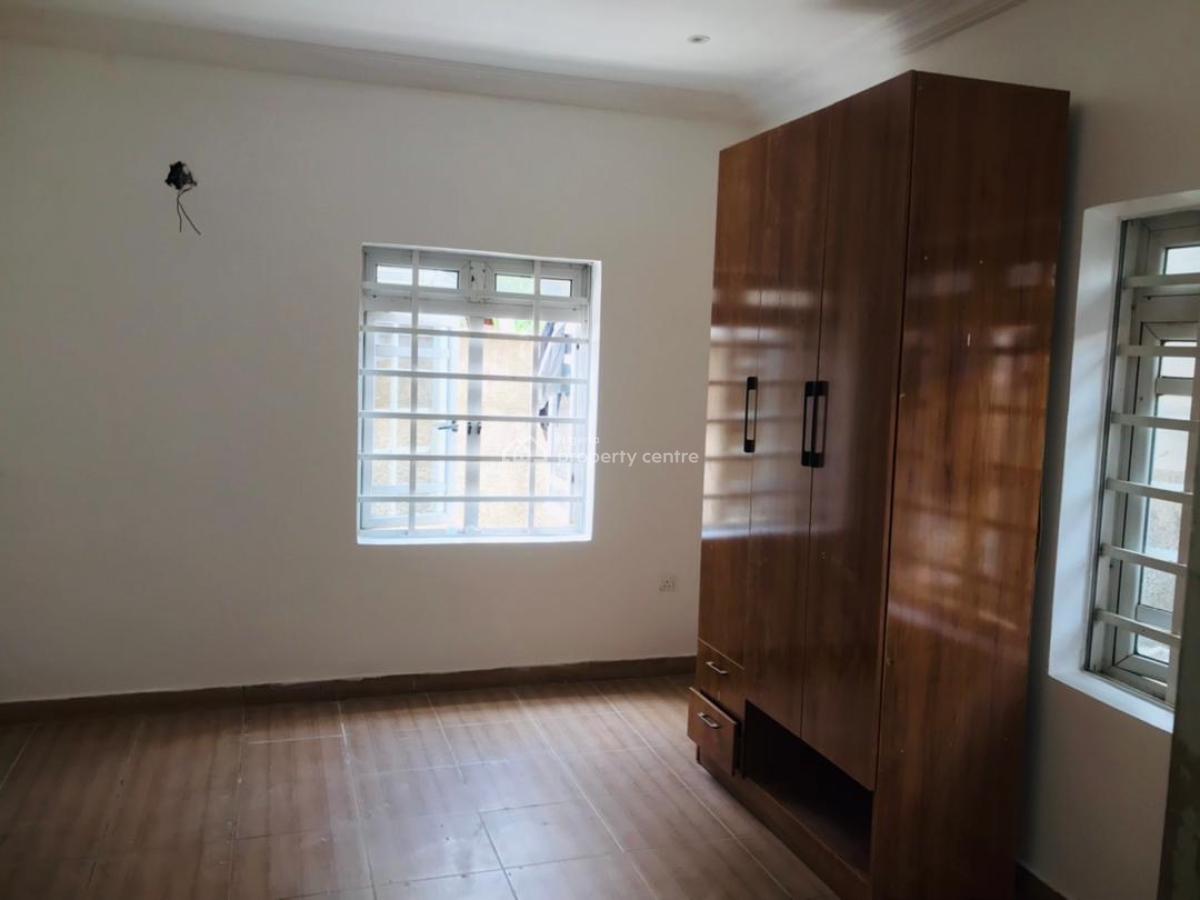 a Standard Renovated Two Bedroom in a Lovely Environment, 3rd Avenue, Gwarinpa, Abuja, Flat / Apartment for Rent