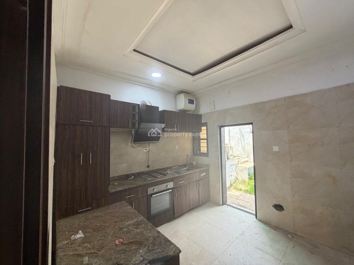 Standard 4 Bedroom Terrace Duplex, Guzape District, Abuja, House for Rent