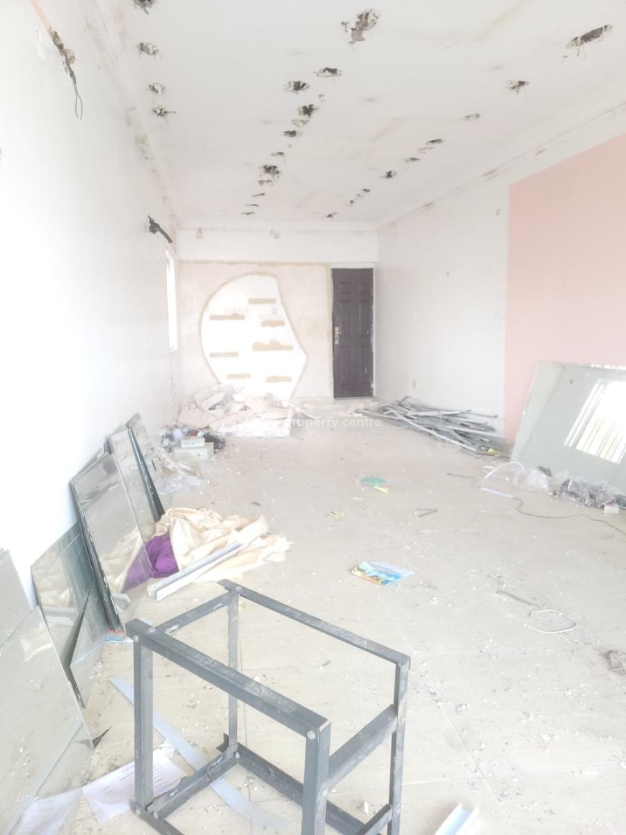 Shop/office Space Facing The Major Road, Jakande, Lekki, Lagos, Shop for Rent